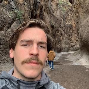 Meet your Posher, Alex